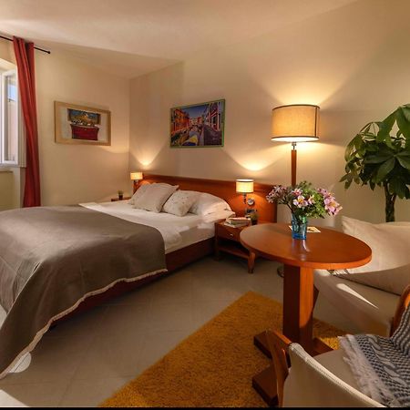 B&B Ciao Bella Veli Lošinj Extérieur photo